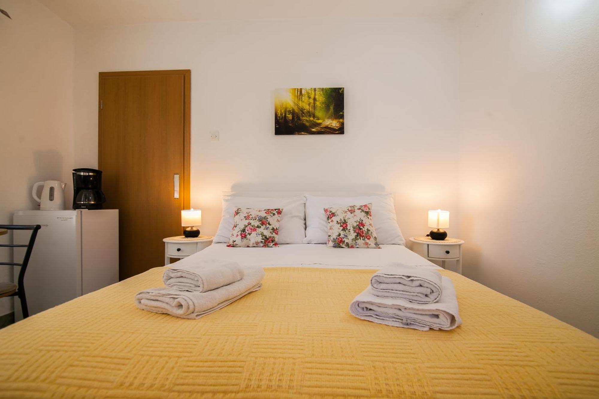 בול Old Town Accommodation מראה חיצוני תמונה